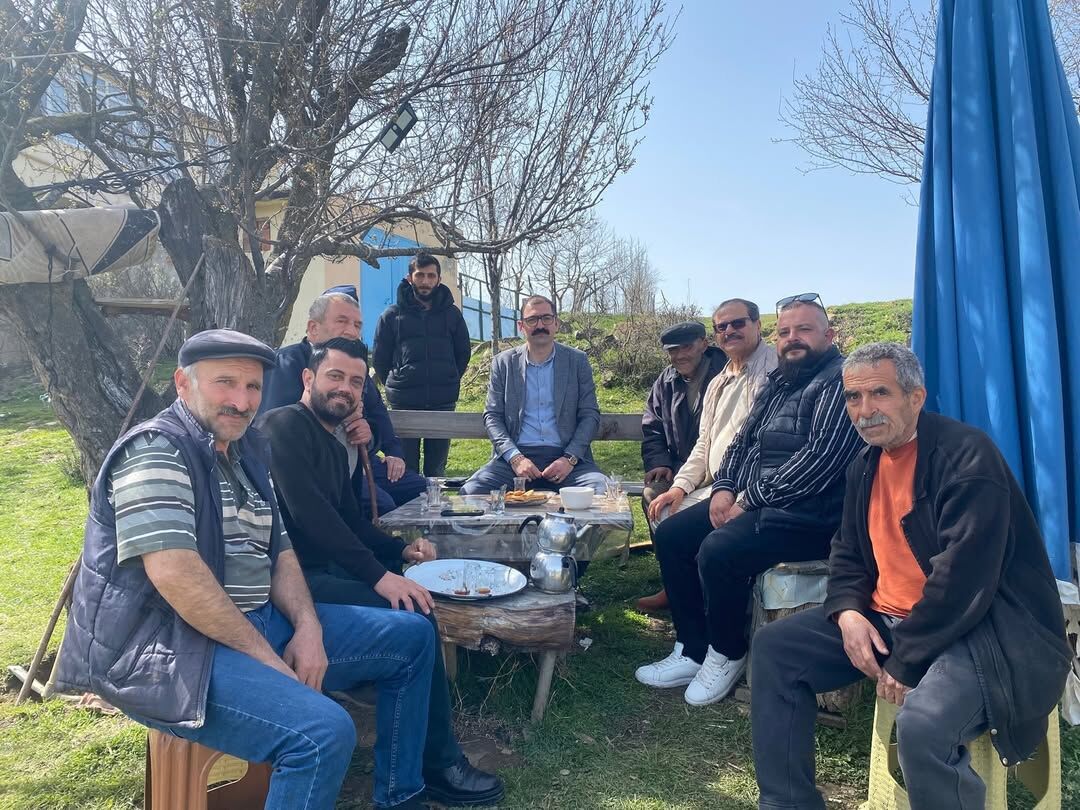 Taşköprü'nün Köyünü Ziyaret Etti Vatandaşların Taleplerini Dinledi 12