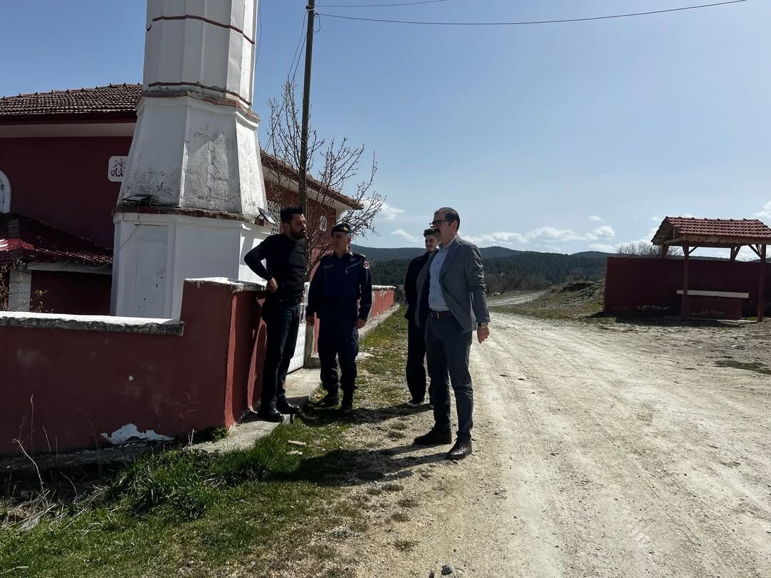 Taşköprü'nün Köyünü Ziyaret Etti Vatandaşların Taleplerini Dinledi 4