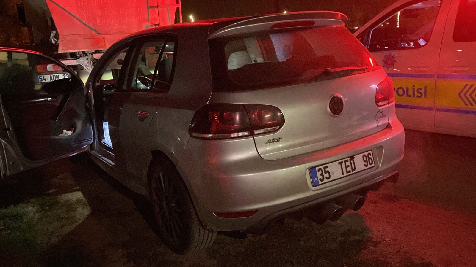 Vatandaşlar Ihbar Etti Araç Trafikten Men Edildi 12