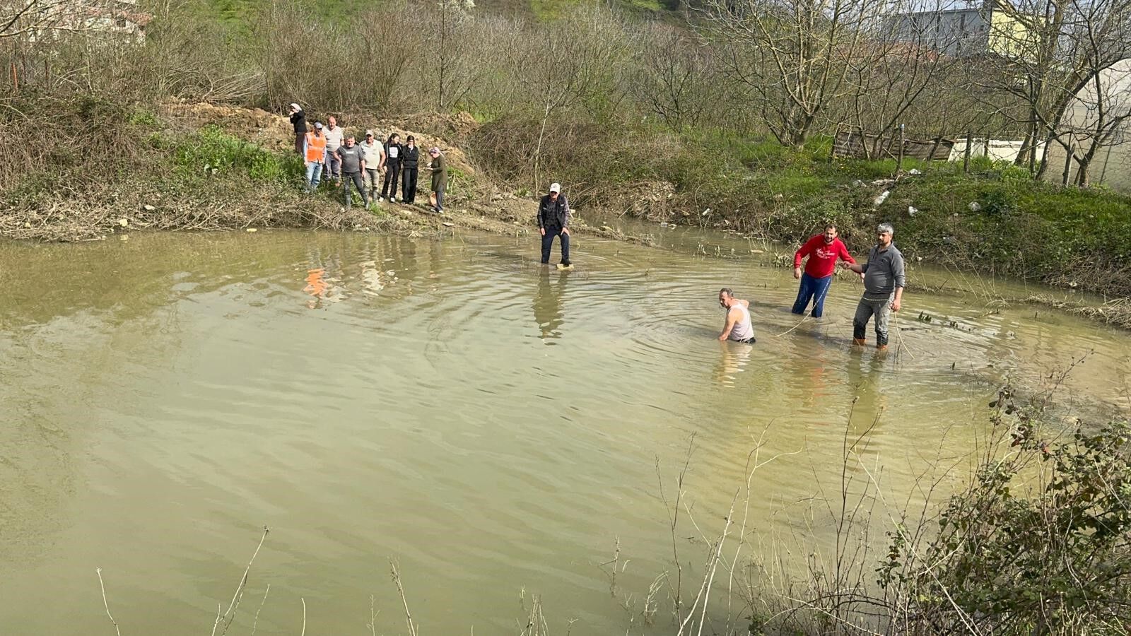 Yürekleri Yakan Olay! 12 Yaşındaki Çocuk Gölete Düştü Müdahalelere Rağmen Kurtarılamadı! 12