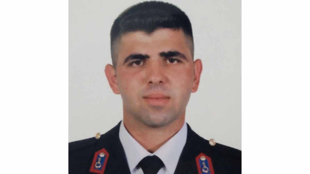 Acı Haber 27 Yaşındaki Üsteğmen Kalbine Yenildi (2)
