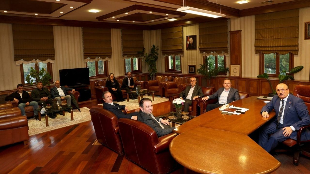 Ak Parti Heyetinden Taşköprü Belediye Başkanı Arslan’a Ziyaret (1)