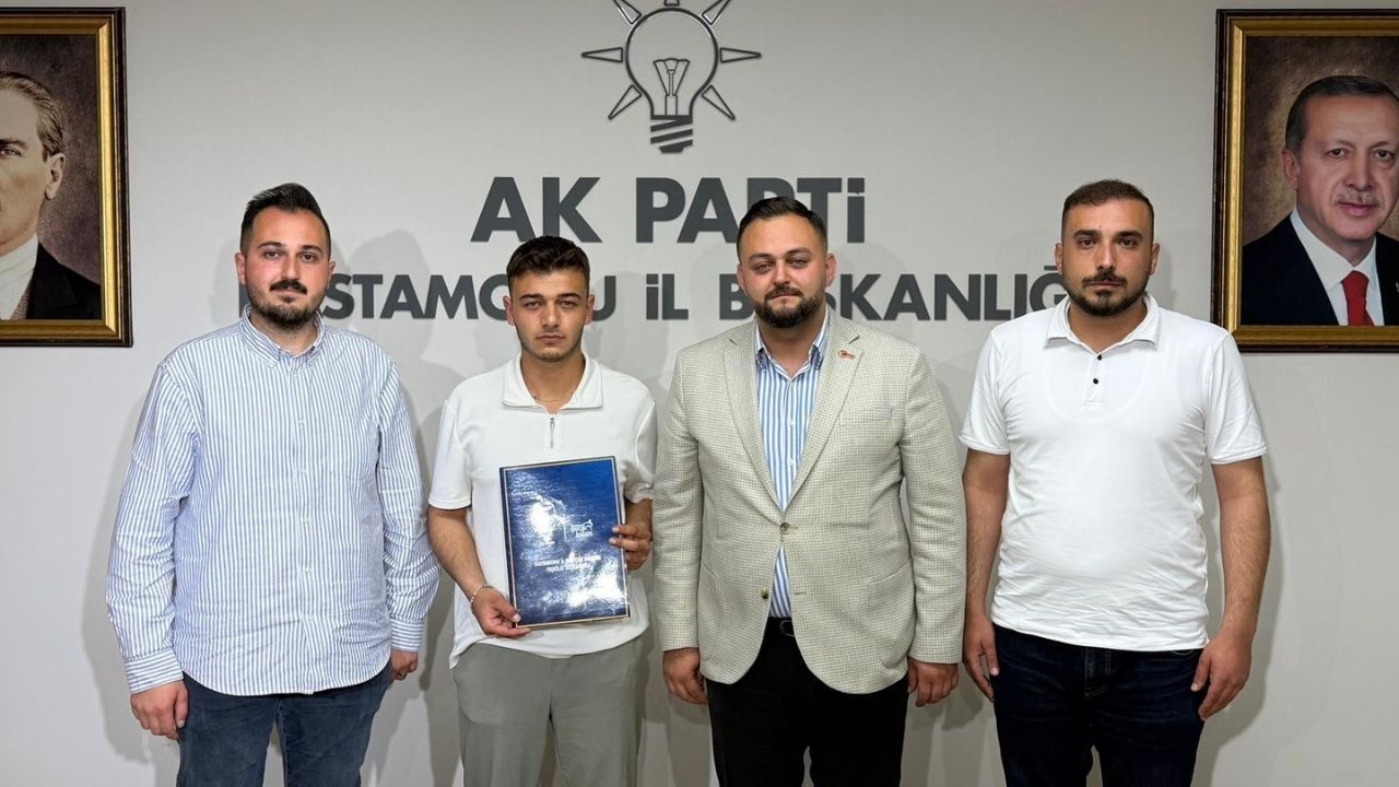 Ak Parti Taşköprü’de Gençlik Teşkilatına Yeni Lider (2)
