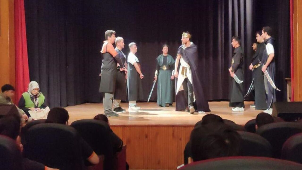 Arkeoloji Tiyatro (2)