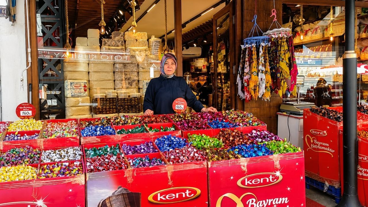 Bayram Hazırlığı Başladı Taşköprü Arastası’nda Tatlı Hareketlilik (3)