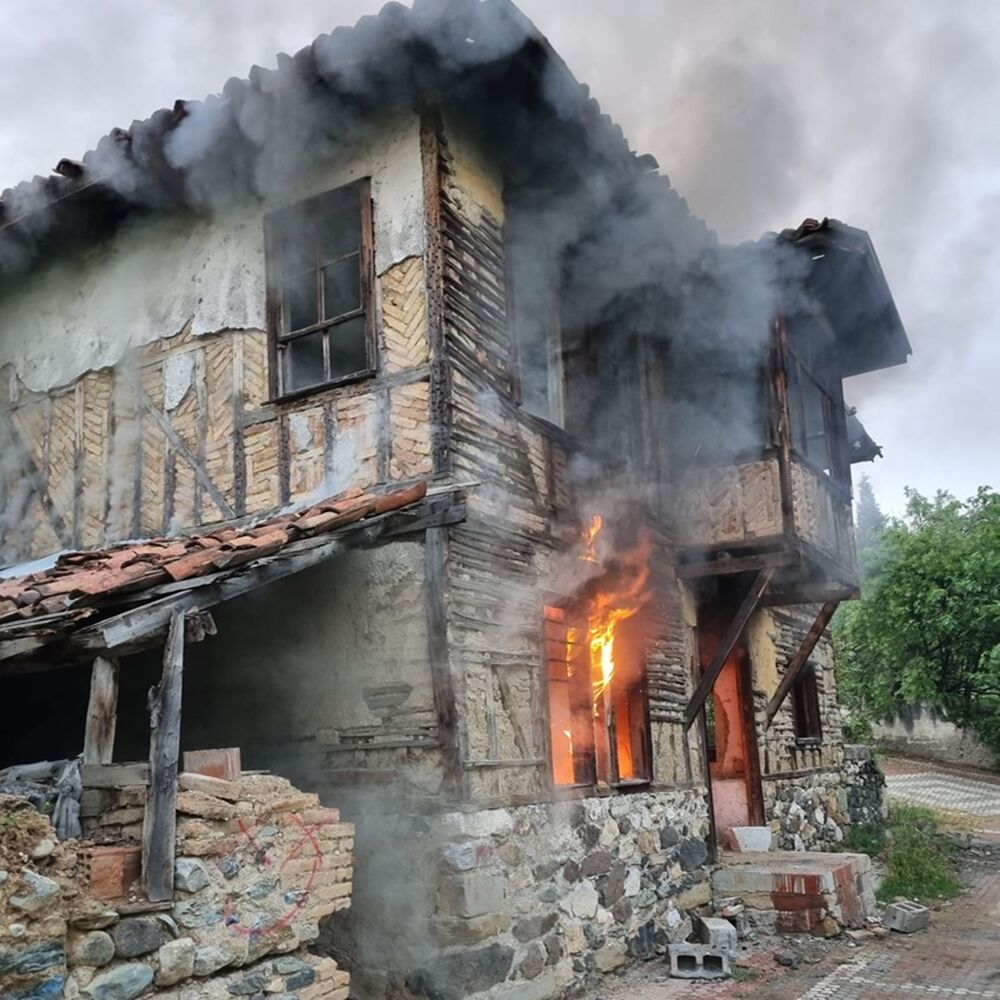 Boyabat Yanğın Metruk (1)
