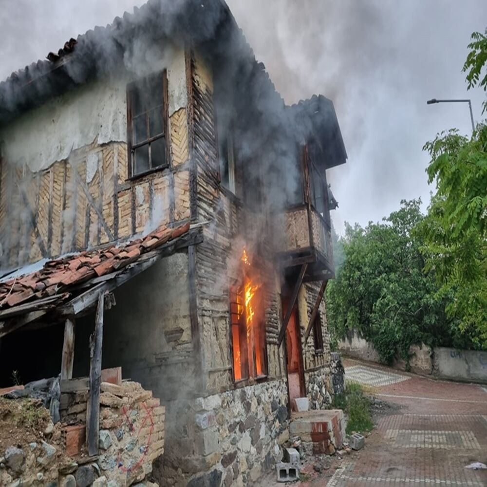 Boyabat Yanğın Metruk (3)