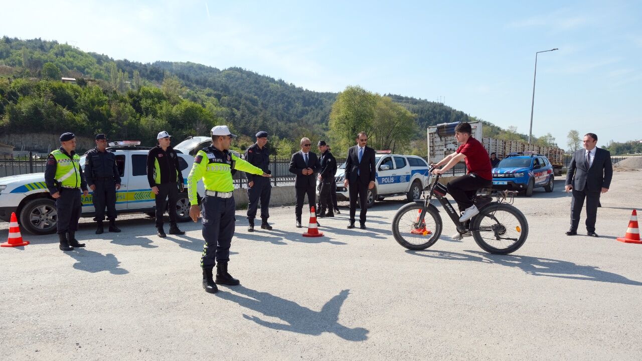 Bozkurt Kask Hediyesi (1)