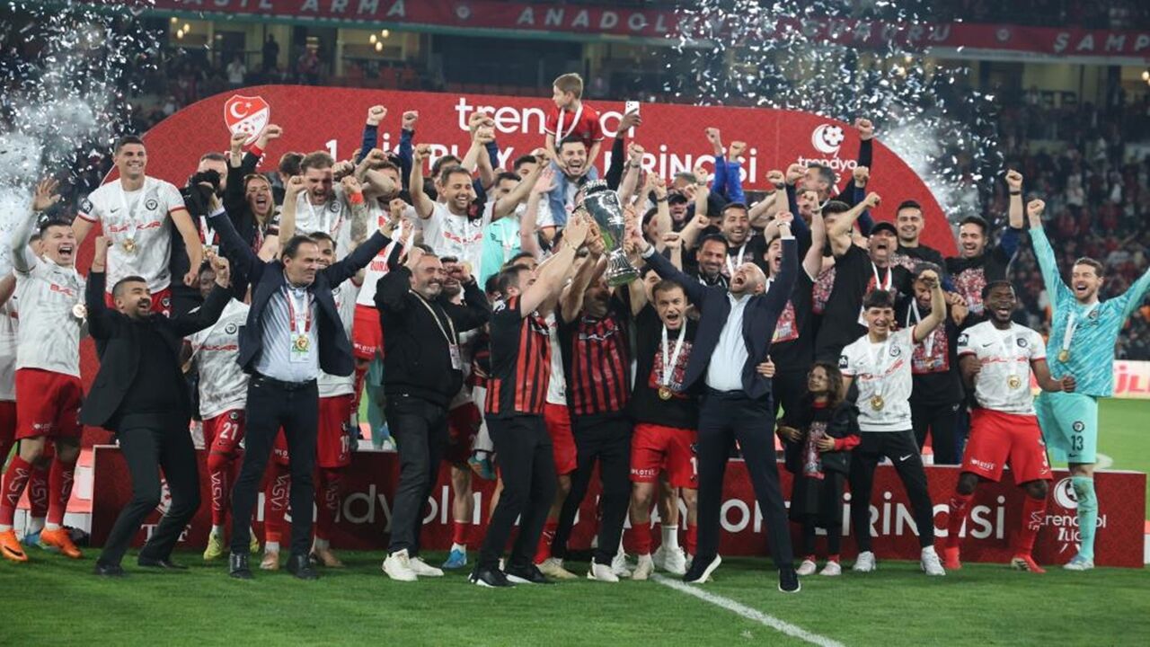 Çorum Süper Lig Kastamonu Tosya Ilçesi Kutlama (3)