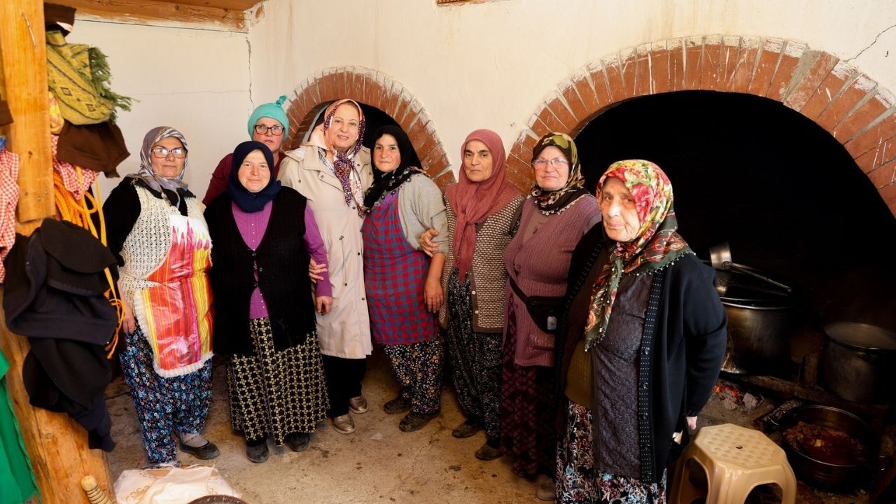 Erik Köyü’nde Asırlık Gelenek Binlerce Kişi Dualarda Buluştu (7)