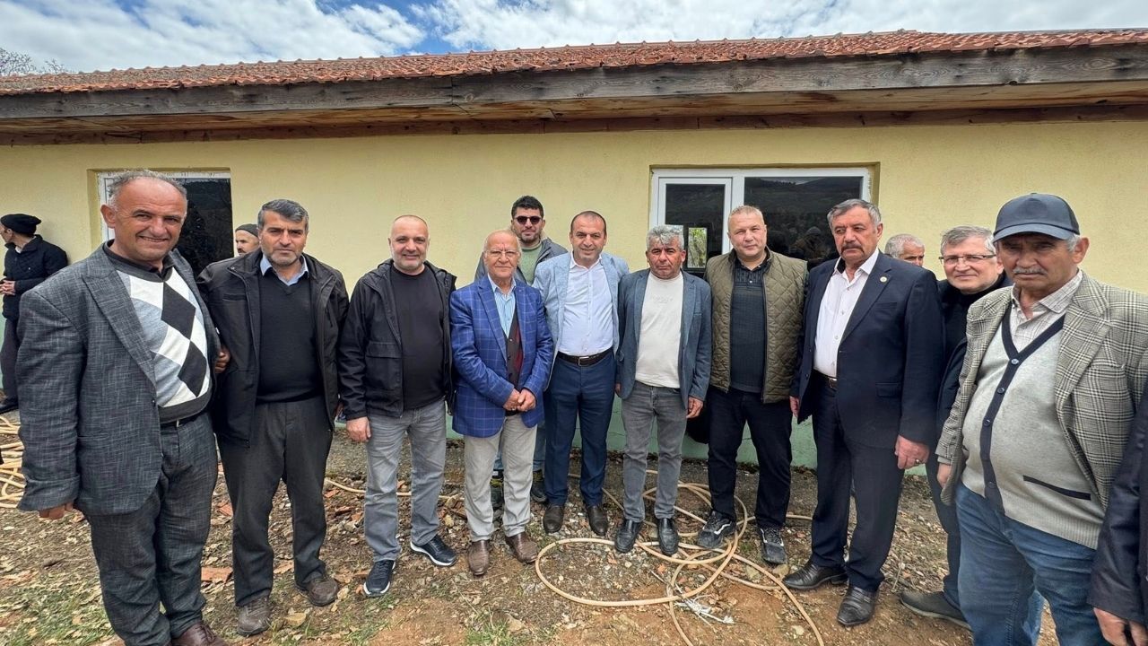 Erik Köyü’nde Asırlık Gelenek Binlerce Kişi Dualarda Buluştu (9)