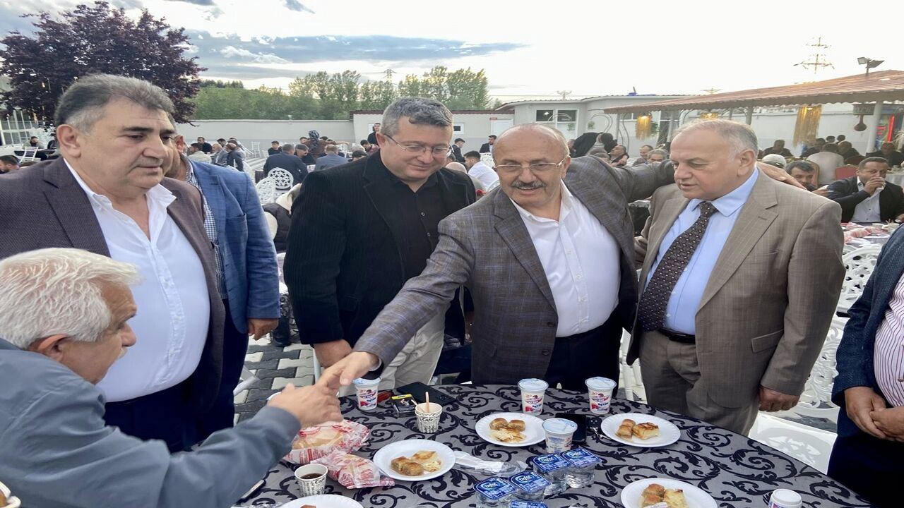 Erkan Karakülle Ile Bilge Karakülle (Bal) (6)