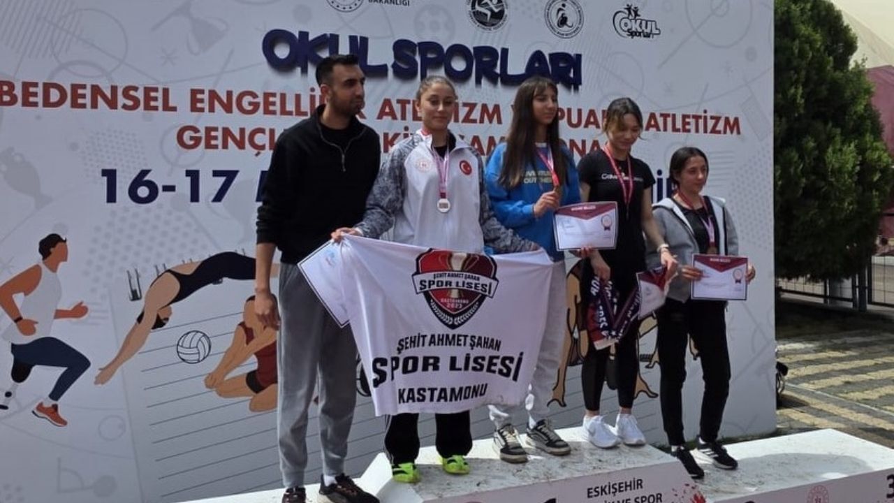 Eskişehir’de Kastamonu Damgası Genç Sporcular Dereceyle Döndü (1)