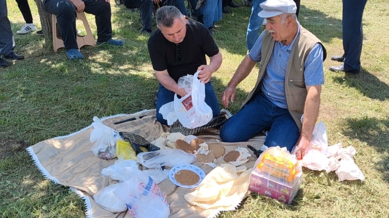 Hanönü’de Asırlık Helva Geleneği Sürüyor (2)