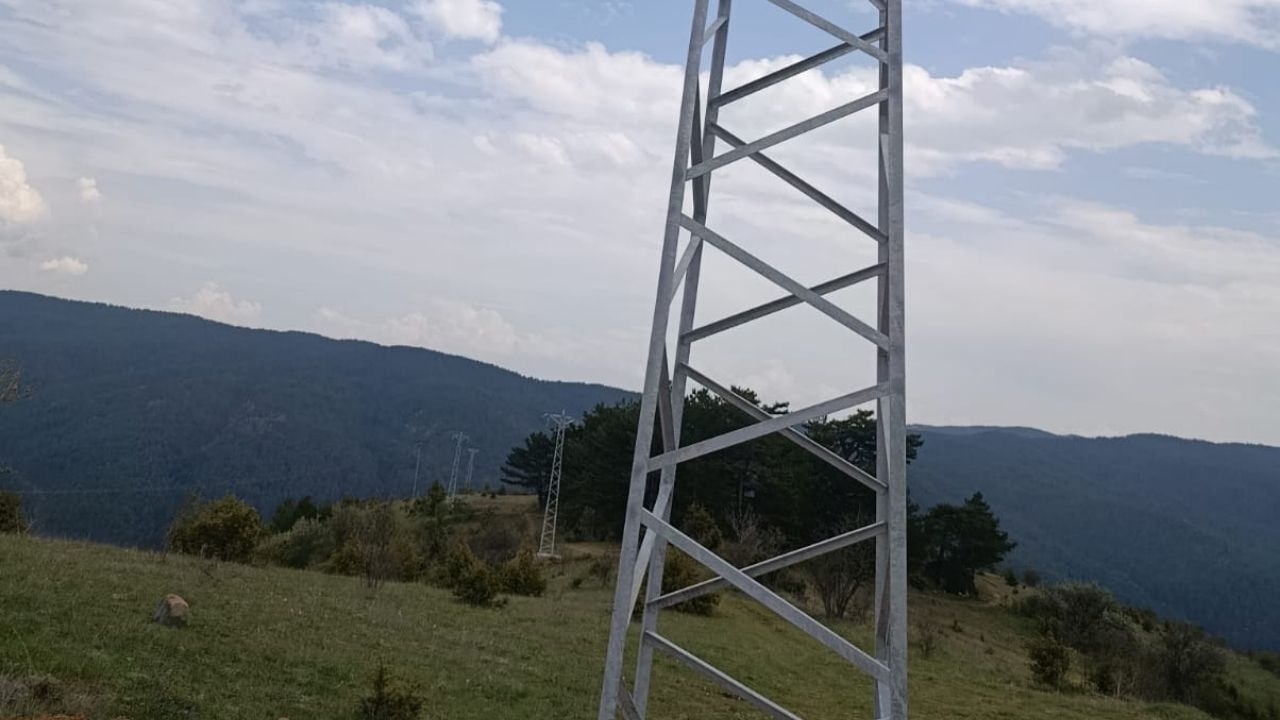 Hanönü’de Elektrik Altyapısı Yenileniyor Köylerde Çalışma Başladı (1)