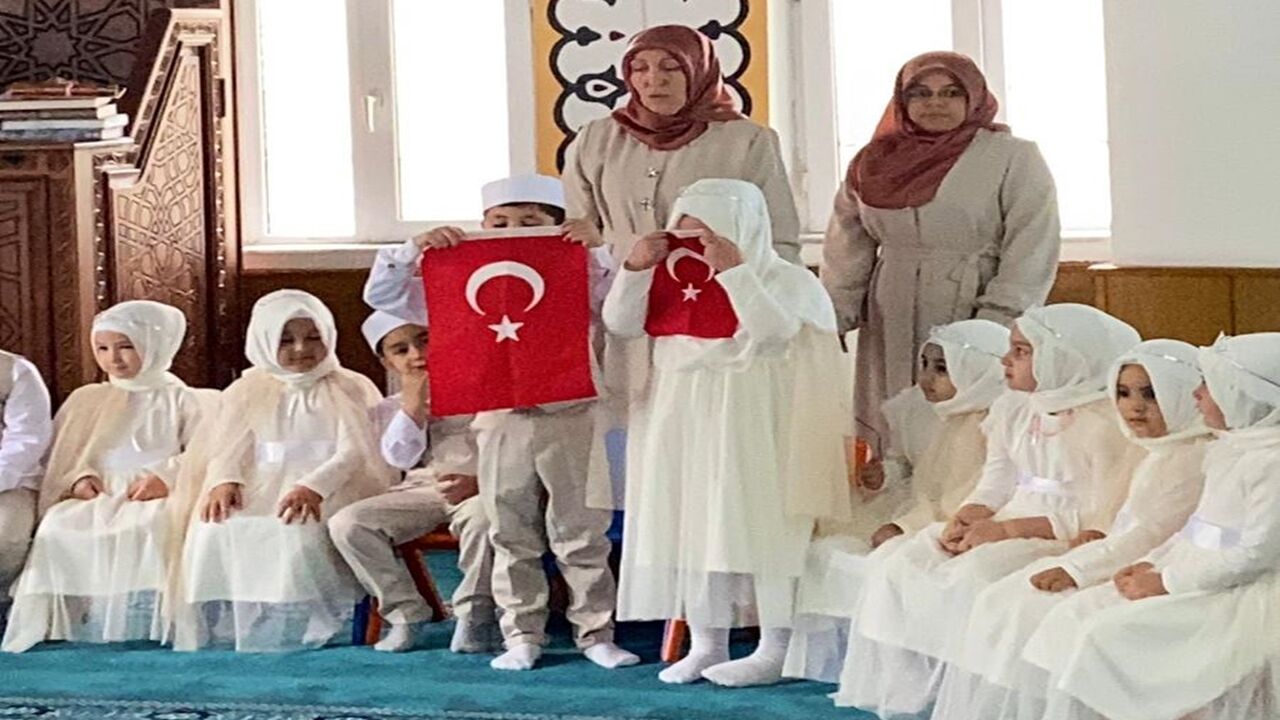 Harmancık Camii’nde Gerçekleştirilen Program (7)