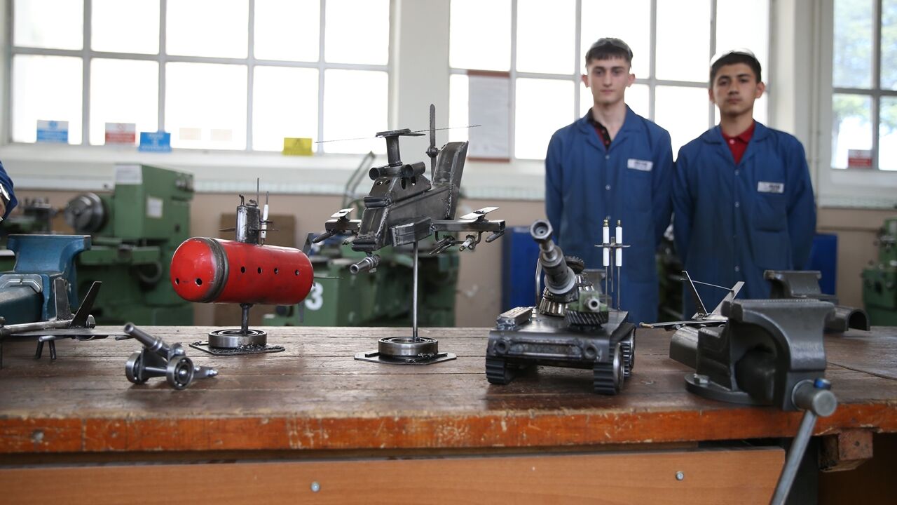 Kastamonu Da Metal Atıklar Tank Top Helikopter (2)