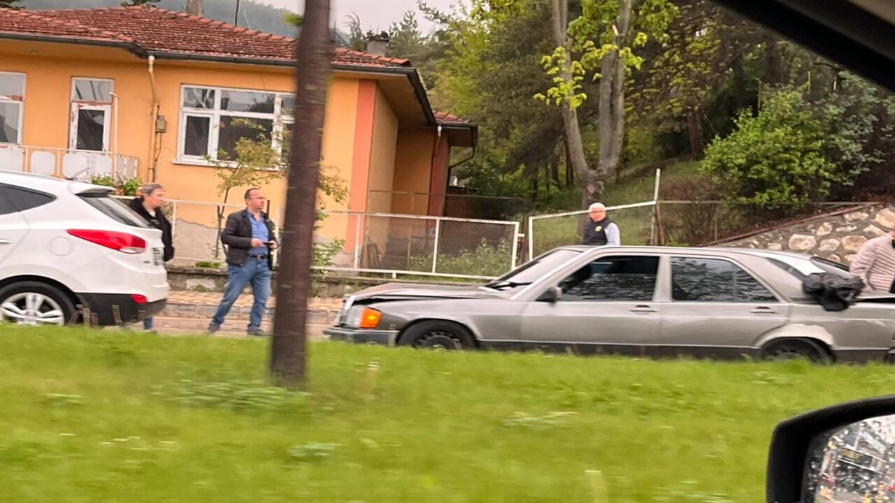 Kastamonu Merkez Işıklar Kaza (1)