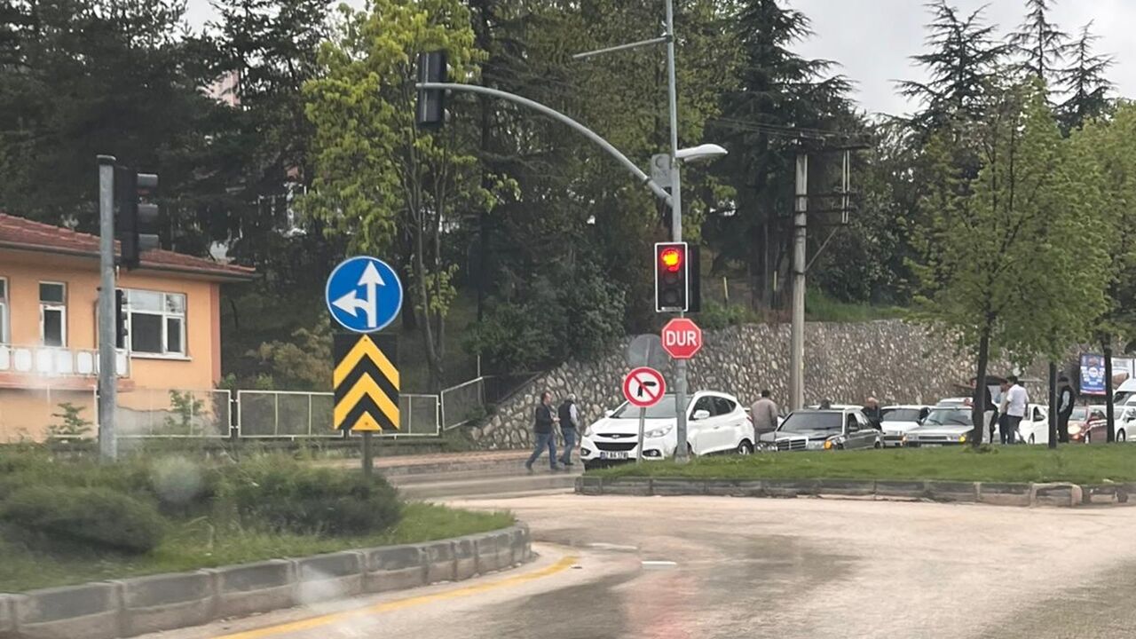 Kastamonu Merkez Işıklar Kaza (2)