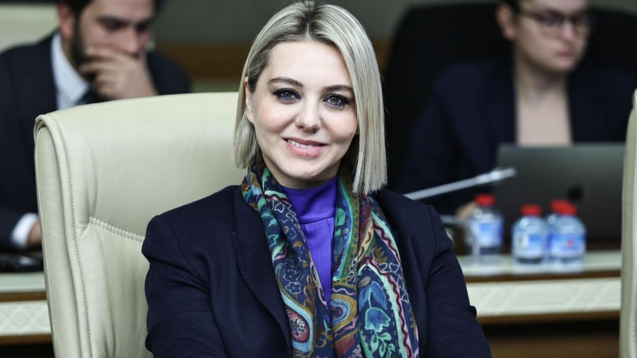 Kastamonu Milletvekili Ekmekci’den Annesine Duygusal Veda 'Çok Sevdi, Çok Sevildi' (3)