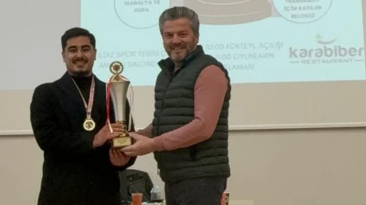 Kastamonu Üniversitesi’nde Gençler Satranç Tahtasında Buluştu (1)