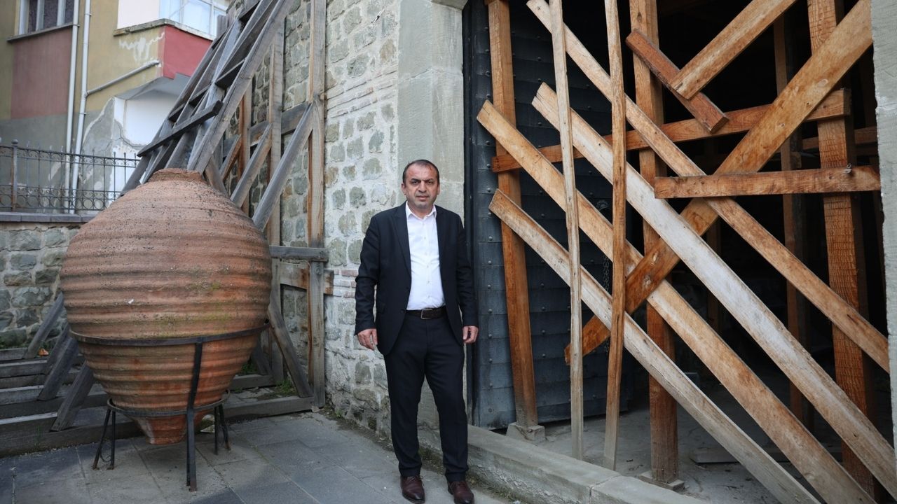 Kastamonu’da 600 Yıllık Hanın Sessizliği Bozuldu Restorasyon Sonrası Çatladı (4)