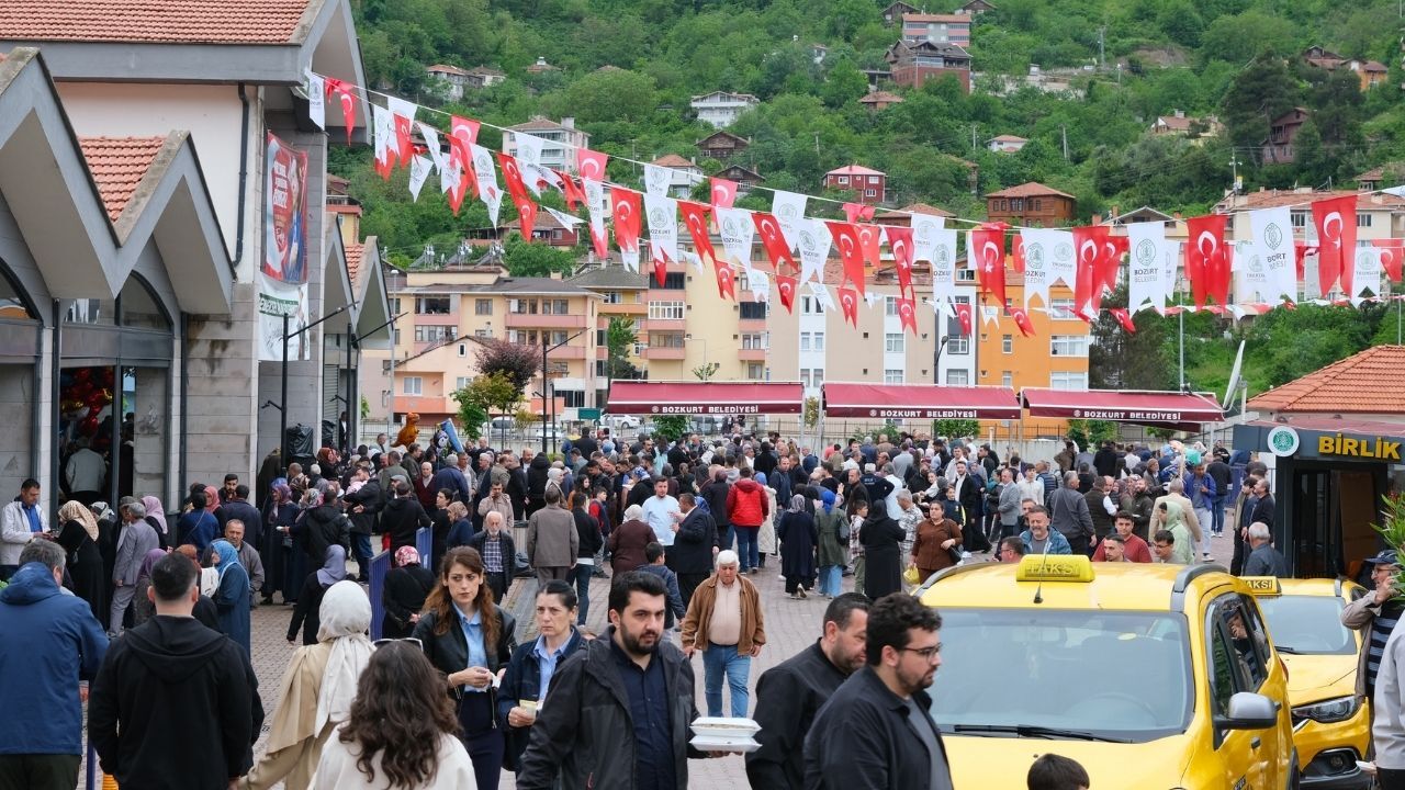 Kastamonu’da Asırlık Bayram Geleneği 130 Kazan Pilav Ikram Edildi (4)