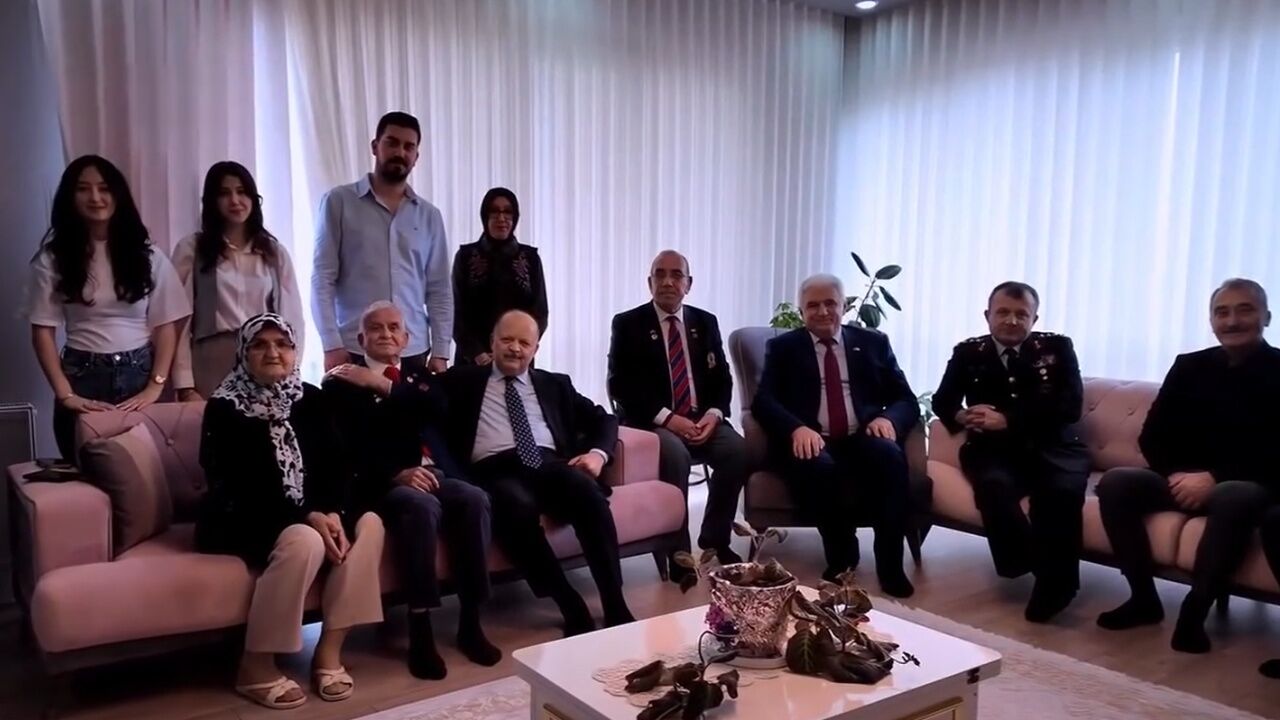 Kastamonu’da Bayramda Vefa Ve Birlik Mesajı Vali Meftun Dallı’dan Anlamlı Ziyaretler (2)