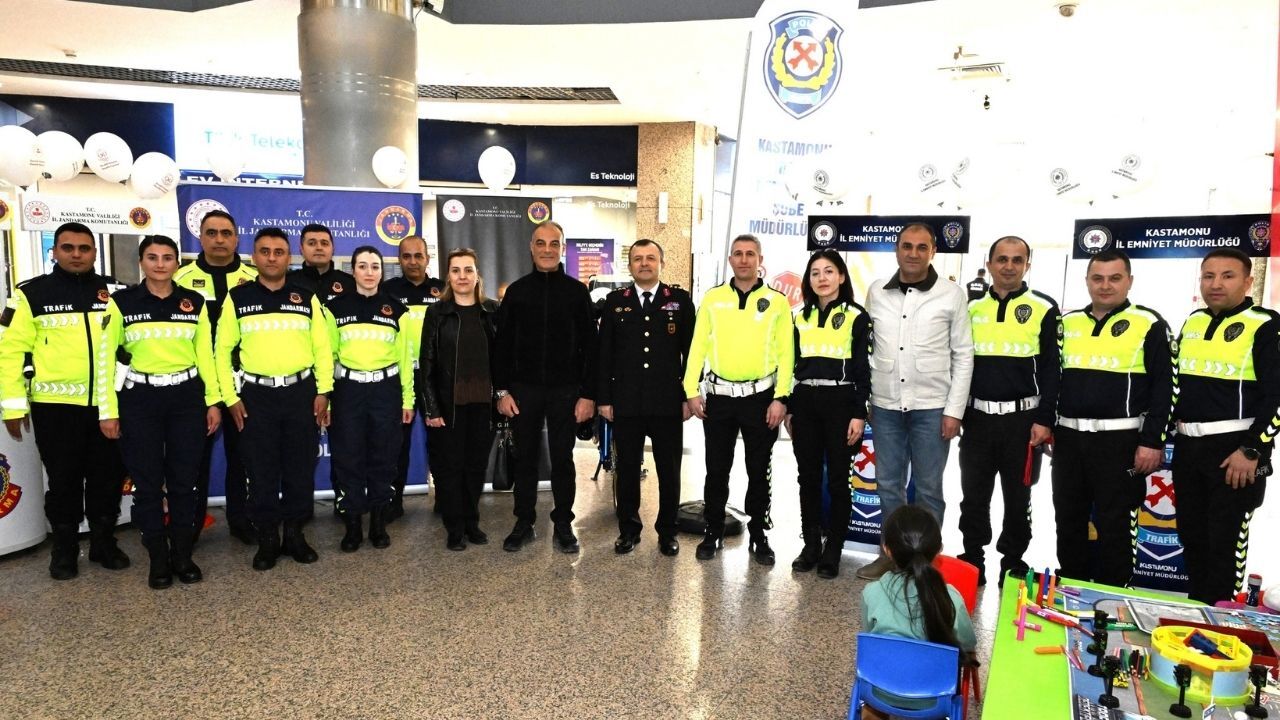 Kastamonu’da ‘Bir Kural Bir Ömür’ Mesajı Verildi (3)