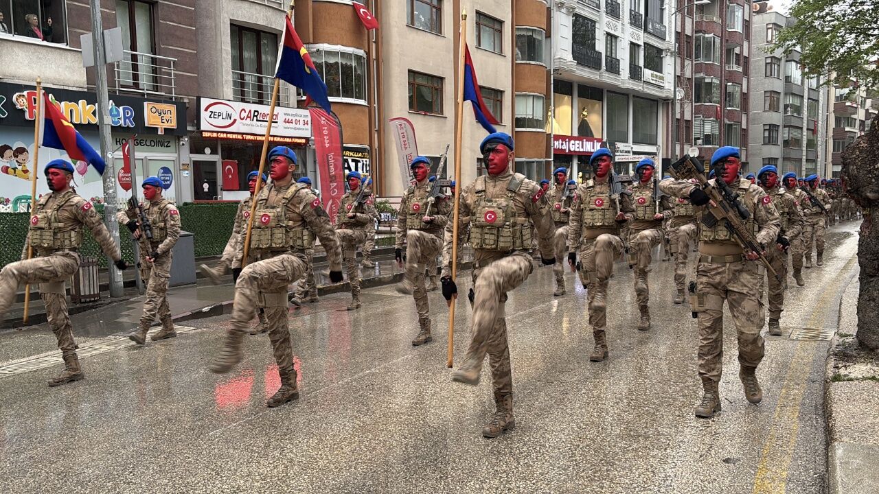 Kastamonuda Genclik Yuruyusu Duzenlendi (2)
