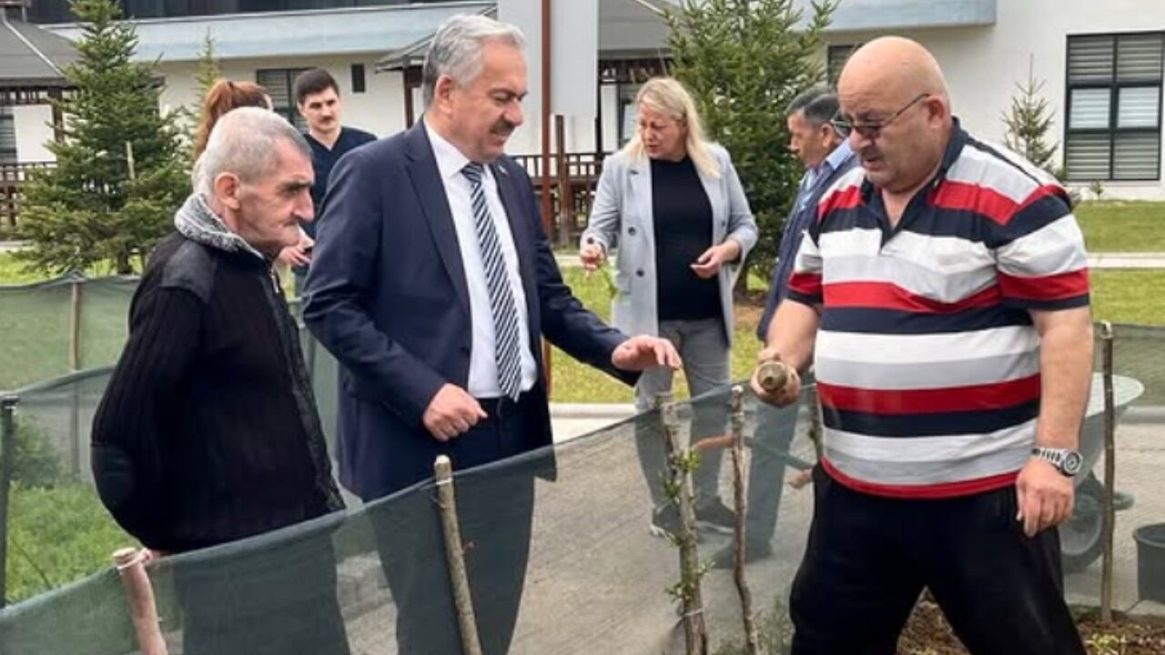 Kastamonu’da Huzurevinde Fideler Umuda Dönüştü (1)