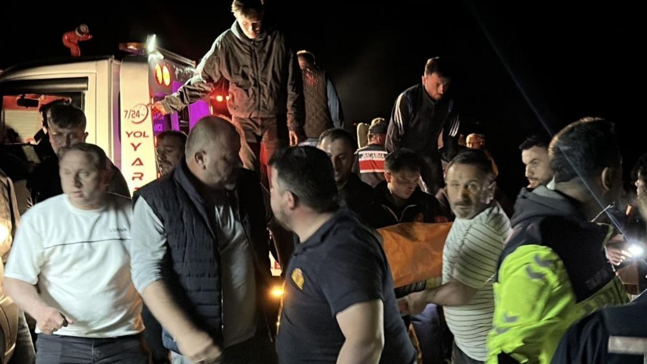 Kastamonu’da Korkunç Kaza Nişan Hazırlığına Gelen Genç Hayatını Kaybetti (4)