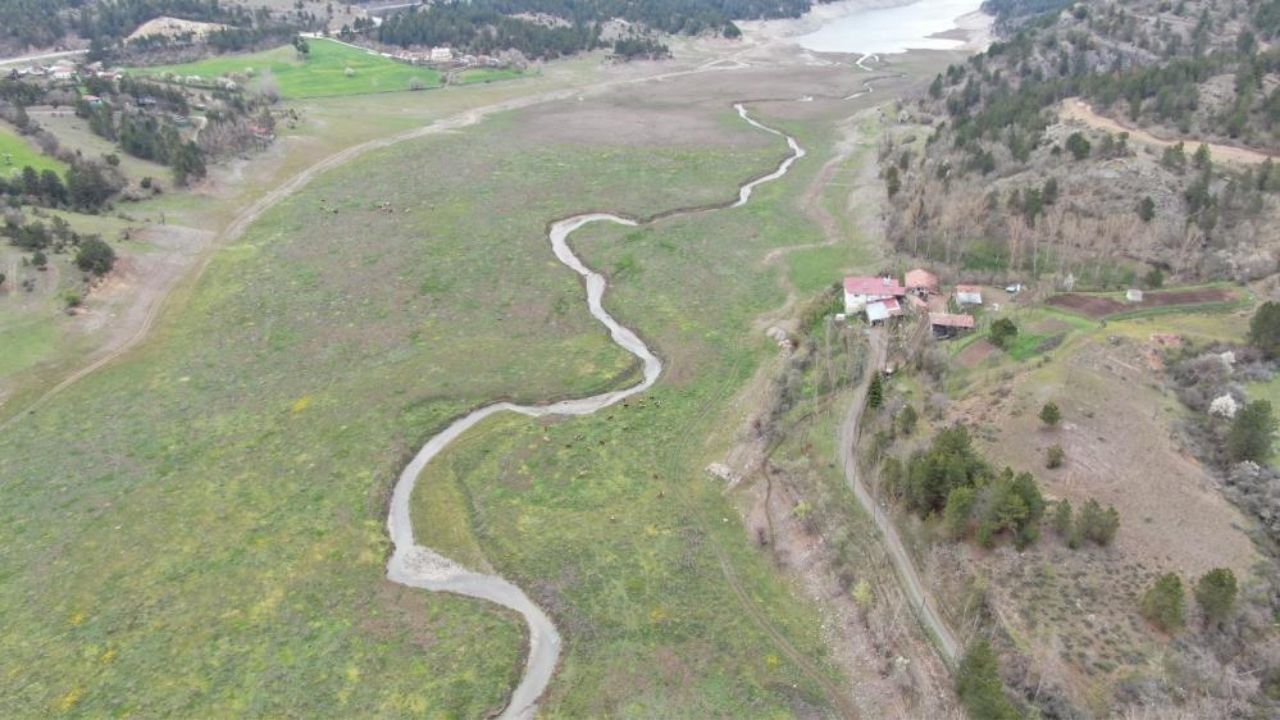 Kastamonu’da Korkutan Tablo Barajda Sadece 5 6 Aylık Su Kaldı (5)