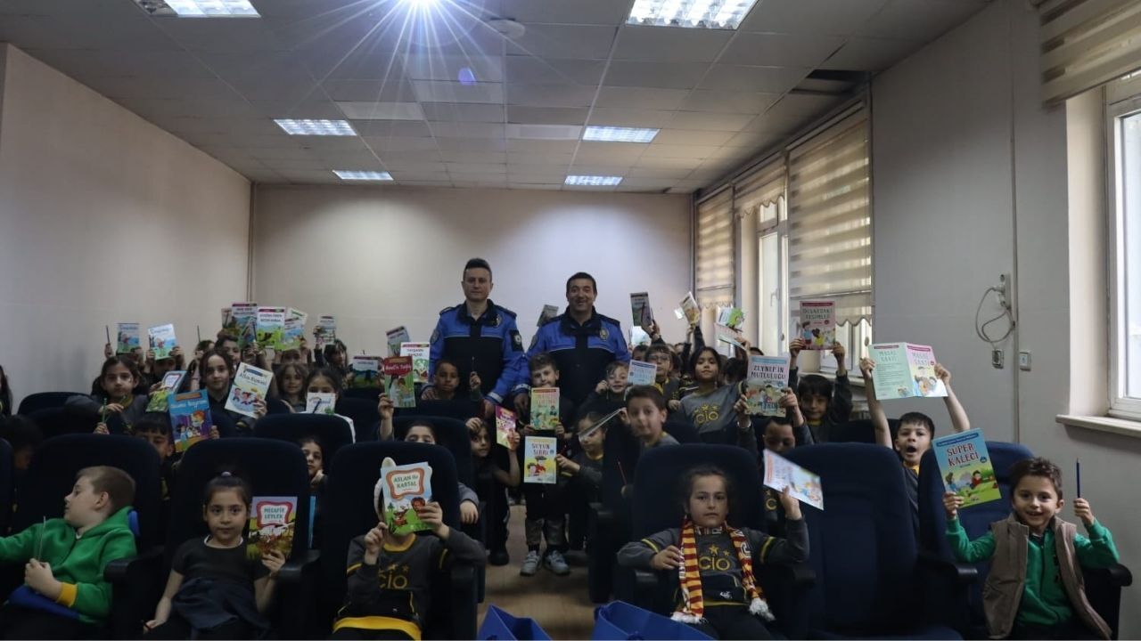 Kastamonu’da Öğrencilere Kritik Eğitim Polisler Tek Tek Anlattı (5)