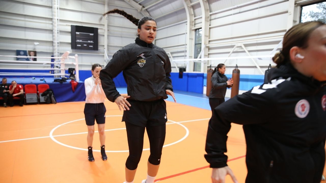 Kastamonu’da Olimpiyat Mesaisi Milli Boksörler Madalya Için Hazırlanıyor (5)