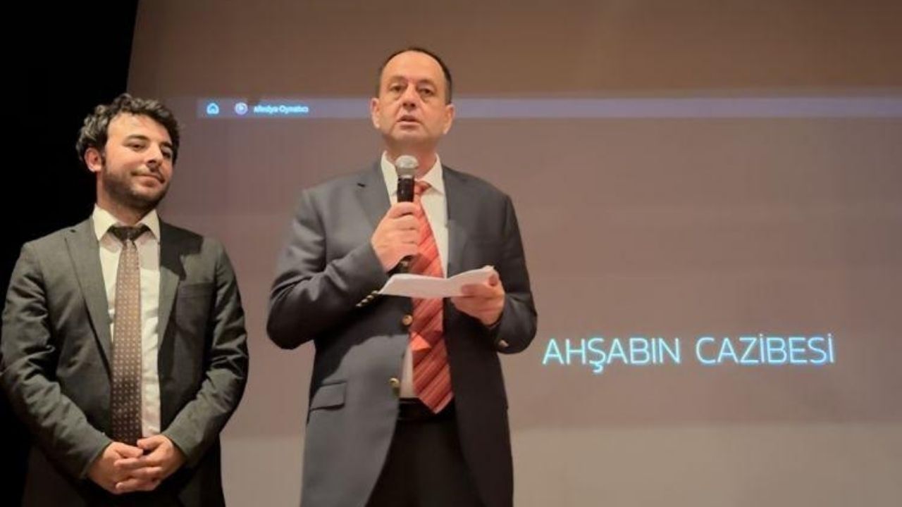 Kastamonu’dan İstanbul’a Uzanan Yolculuk Ahşabın Cazibesi Izleyiciyle Buluştu (1)