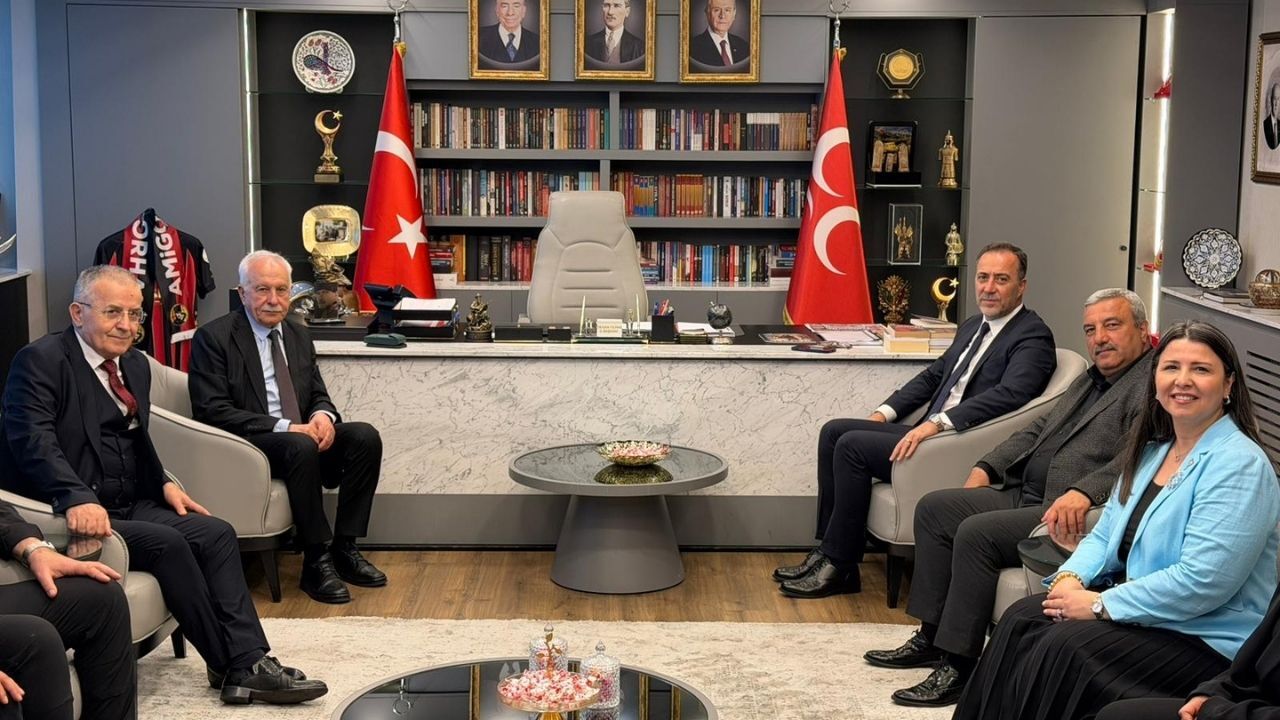 Kastamonulu Eski Bakan Başesgioğlu’ndan Mhp İstanbul’a Ziyaret (3)