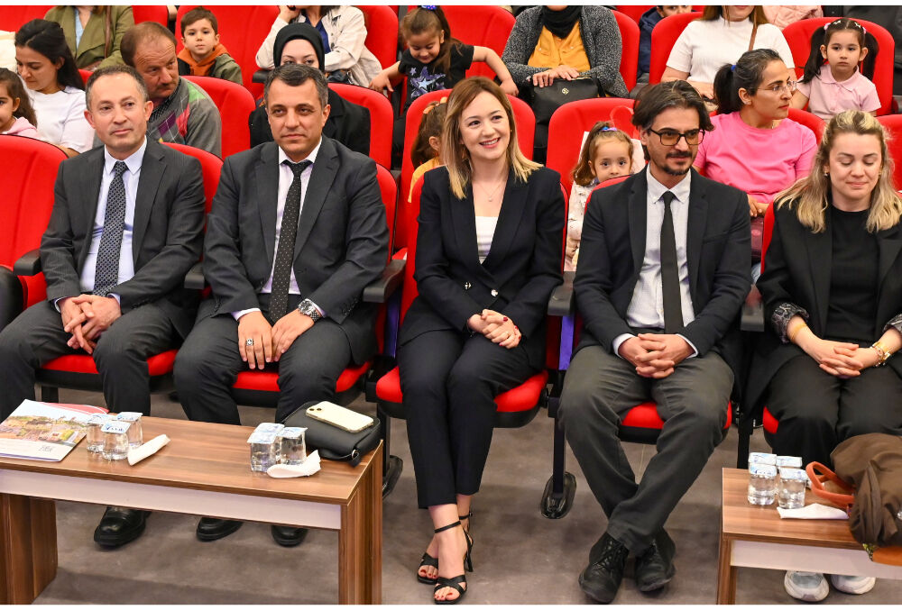 Kü Renk Canavarı3