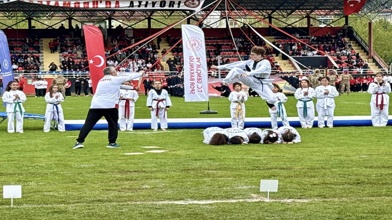 Merkez 19 Mayıs Kutlama Gazi (2)