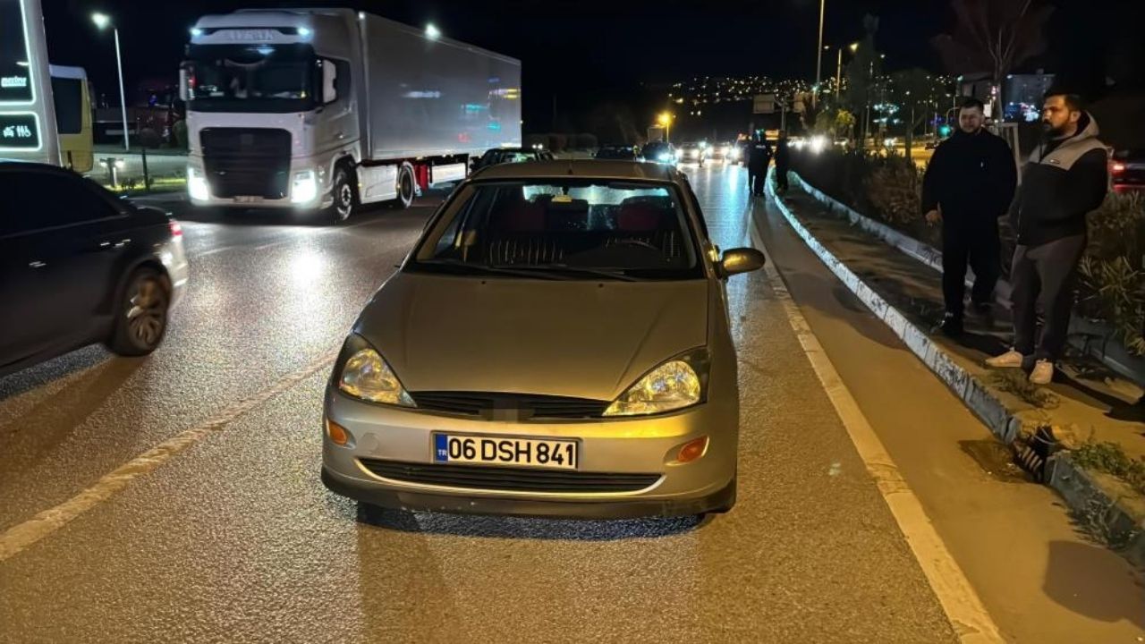 Otomobilin Çarptığı 22 Yaşındaki Yaya Ağır Yaralandı (1)