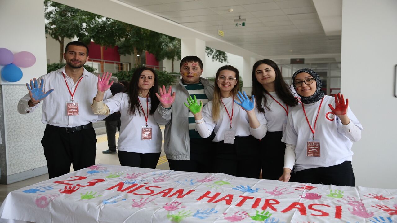 Sağlık Bilimleri Fakültesi 23 Nisan (7)