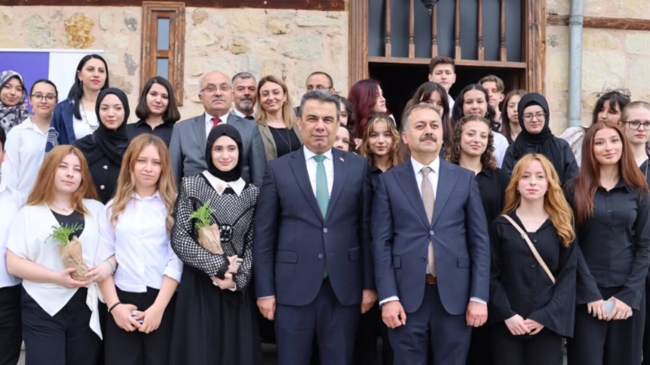Sanatseverler Bu Sergide Buluştu (4)