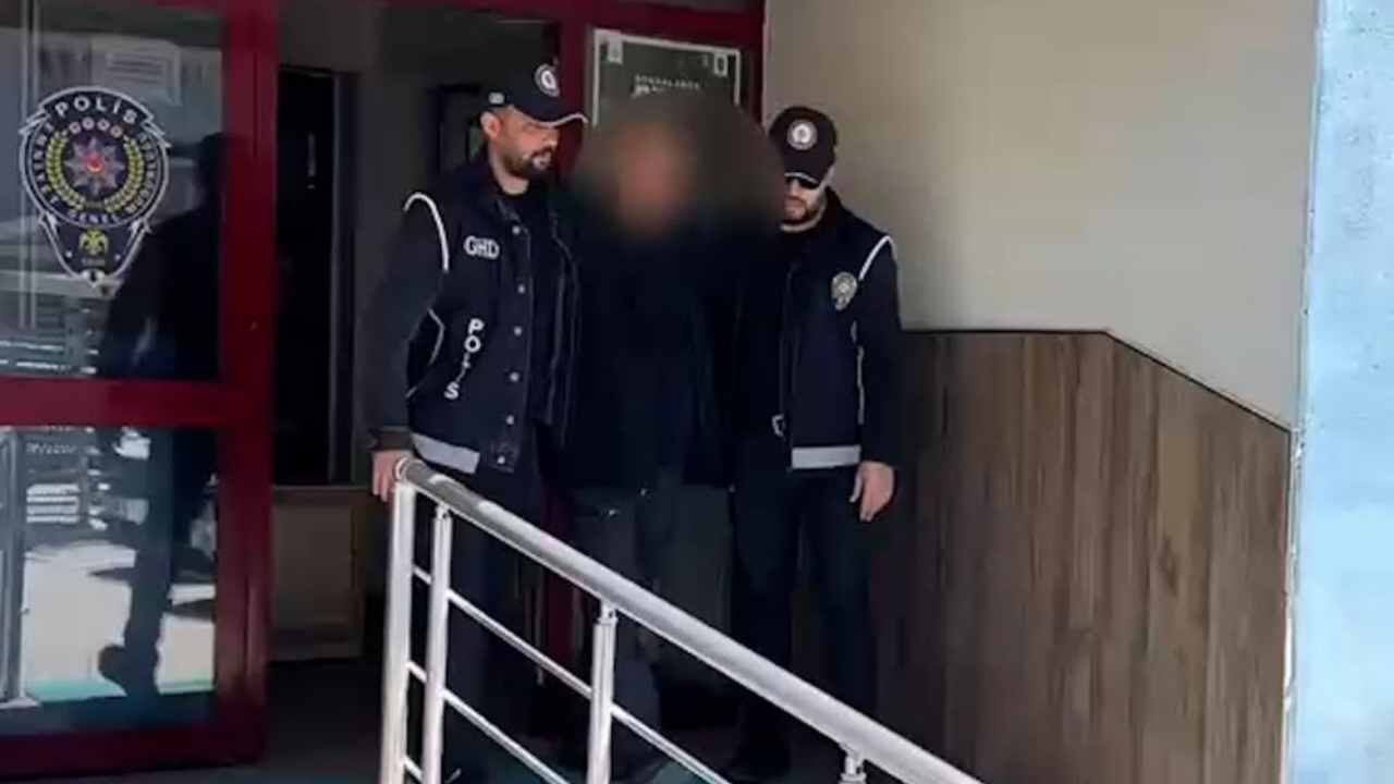 Şüpheli Kamyon Durduruldu İçinden 10 Göçmen Çıktı, Sürücü Cezaevinde (2)