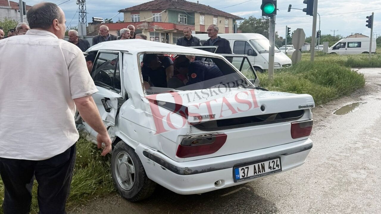 Taşköprü Alatarla Tır Kazası (3)