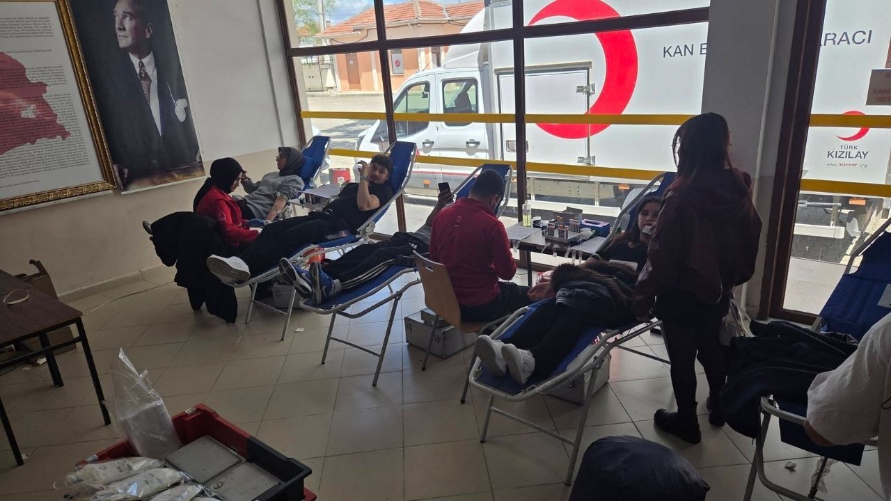 Taşköprü Myo Öğrencileri Kan Bağışında Örnek Oldu (1)