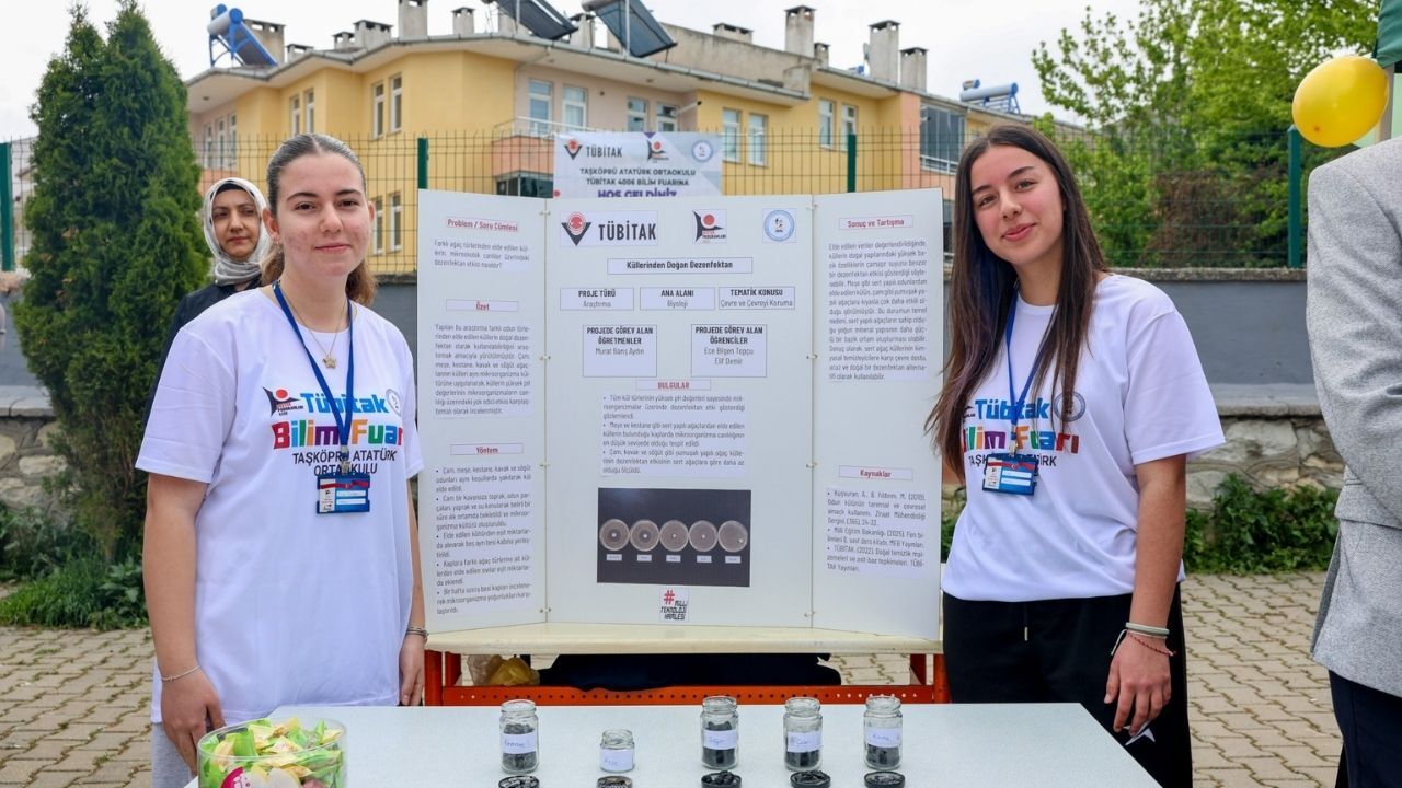 Taşköprü’de Bilim Fuarı Heyecanı Öğrenciler Projelerini Sergiledi (5)