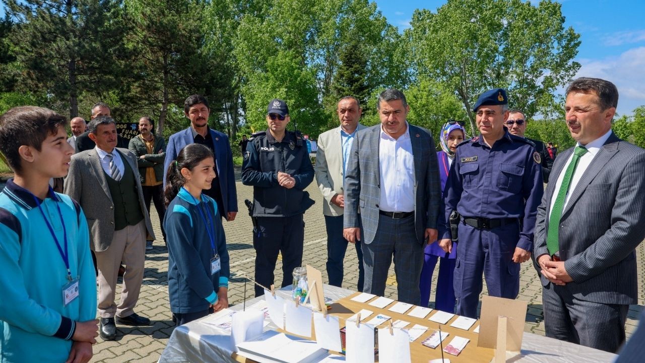 Taşköprü’de Tübi̇tak 4006 Bilim Fuarı’na Yoğun Ilgi (3)