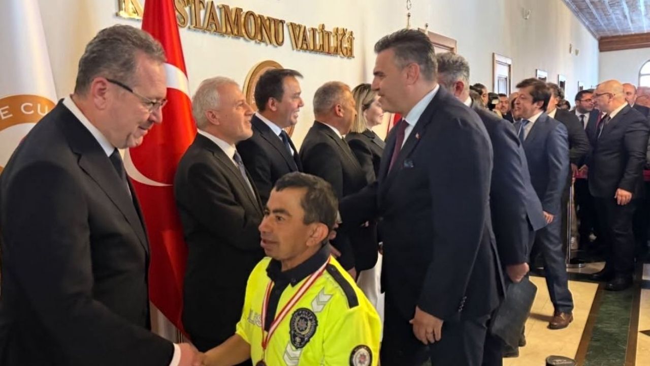 Valilikte Bayram Buluşması Bakan Yumaklı Kastamonu’da (4)