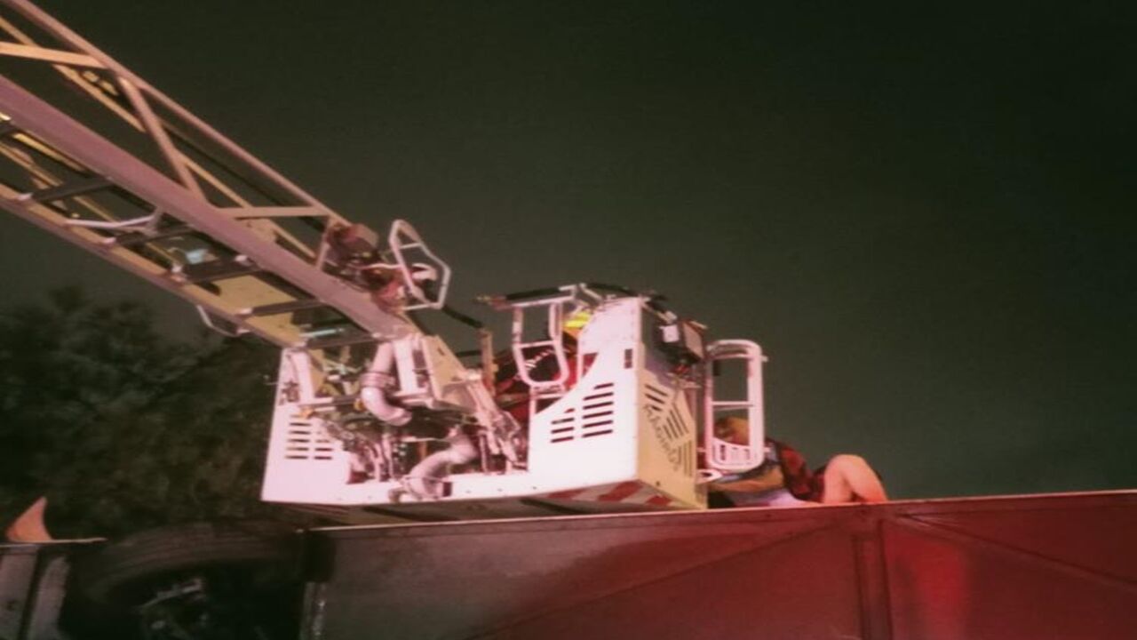 Yolcu Otobüsü Devrildi 3 Ölü 24 Yaralı (2)