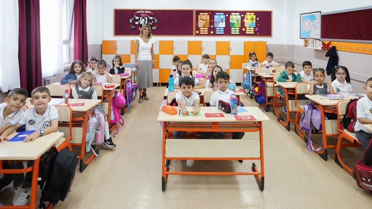 12 Haziran Okullar Tatil Mi Cuma Günü Ders Yapılacak Mı (2)